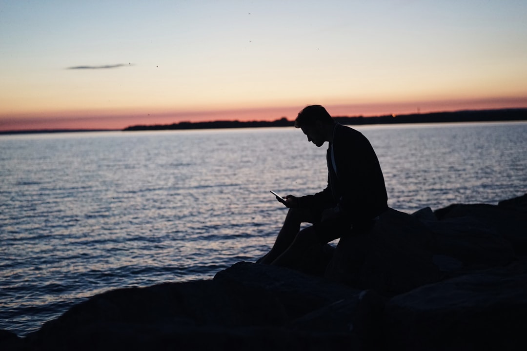 Is It Normal to Feel Lonely in a Relationship?
